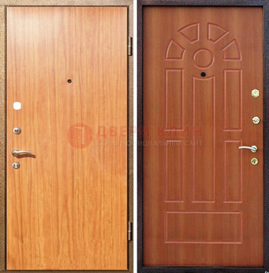 Светлая железная дверь с ламинатом МДФ внутри ДЛ-15 в Павловском Посаде