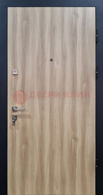 Светлая металлическая дверь с МДФ ДМ-340 в Павловском Посаде