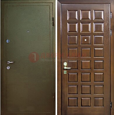 Зеленая входная дверь с порошковым окрасом ДП-64 в Рязани