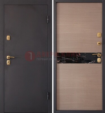 Коричневая металлическая дверь с порошковым окрасом ДП-82 в Павловском Посаде