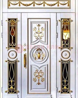 Белая стальная парадная дверь с золотыми элементами ДПР-80 в Павловском Посаде