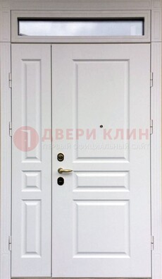 Белая двухстворчатая металлическая дверь со стеклом ДС-63 в Павловском Посаде